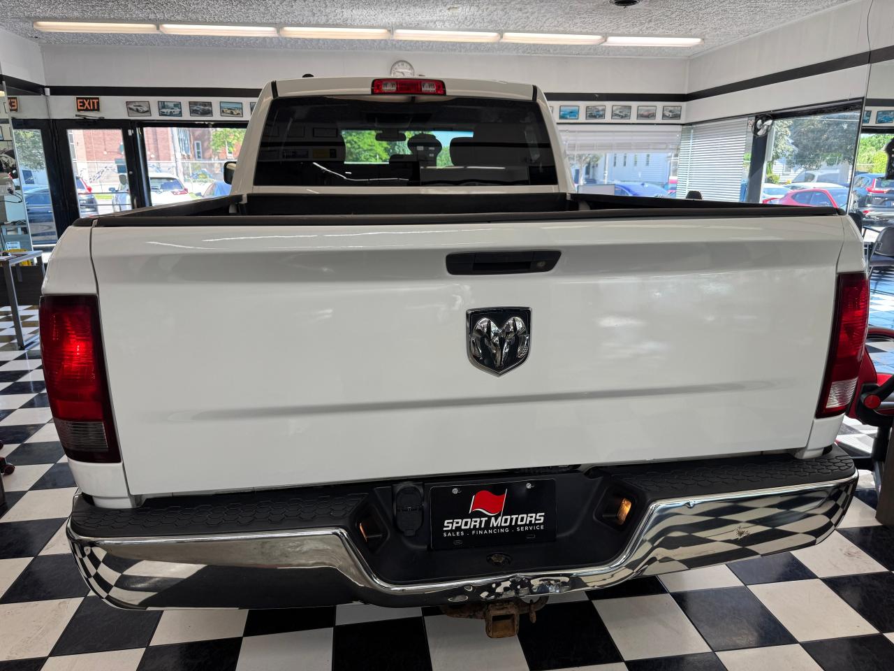 2016 RAM 1500 SXT 5.7L V8 HEMI 4x4 Quad+New Brakes+CLEAN CARFAX - Photo #6