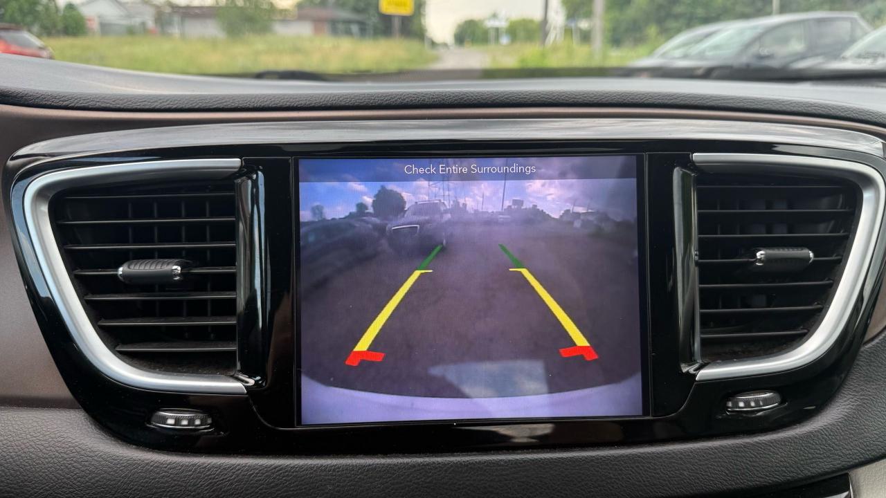 2018 Chrysler Pacifica Touring-L Plus - Photo #15