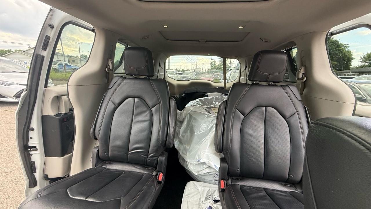 2018 Chrysler Pacifica Touring-L Plus - Photo #12