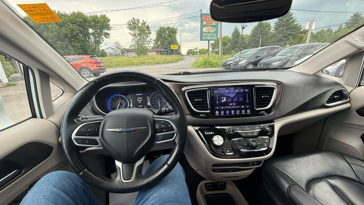 2018 Chrysler Pacifica Touring-L Plus - Photo #11