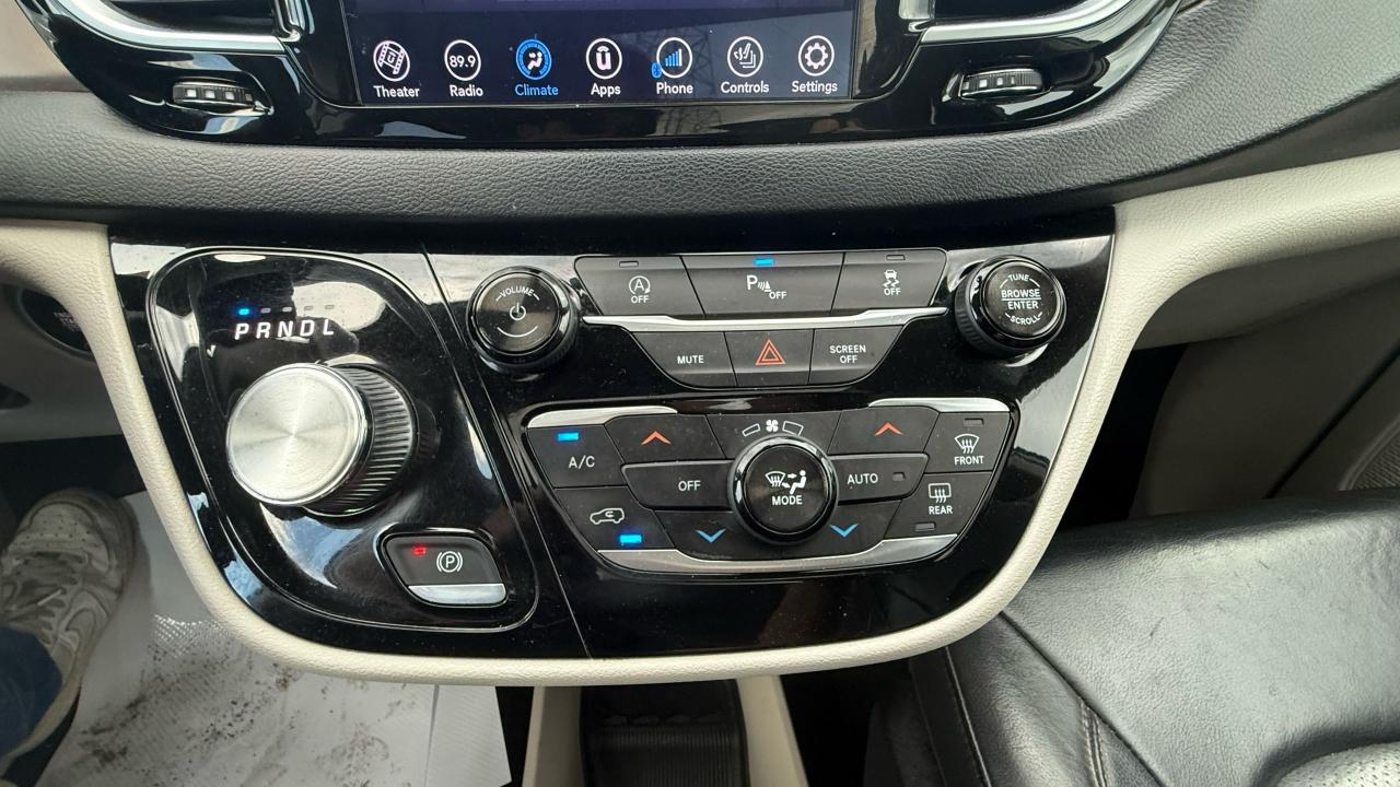 2018 Chrysler Pacifica Touring-L Plus - Photo #16