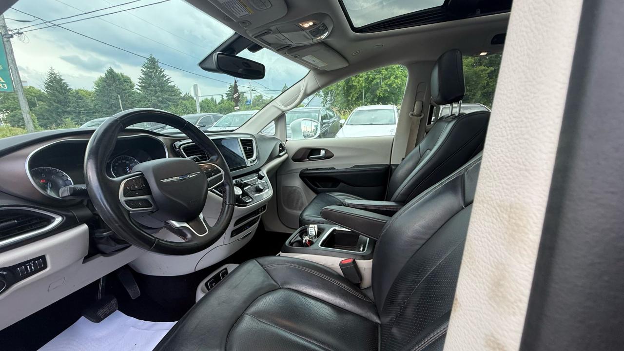 2018 Chrysler Pacifica Touring-L Plus - Photo #10