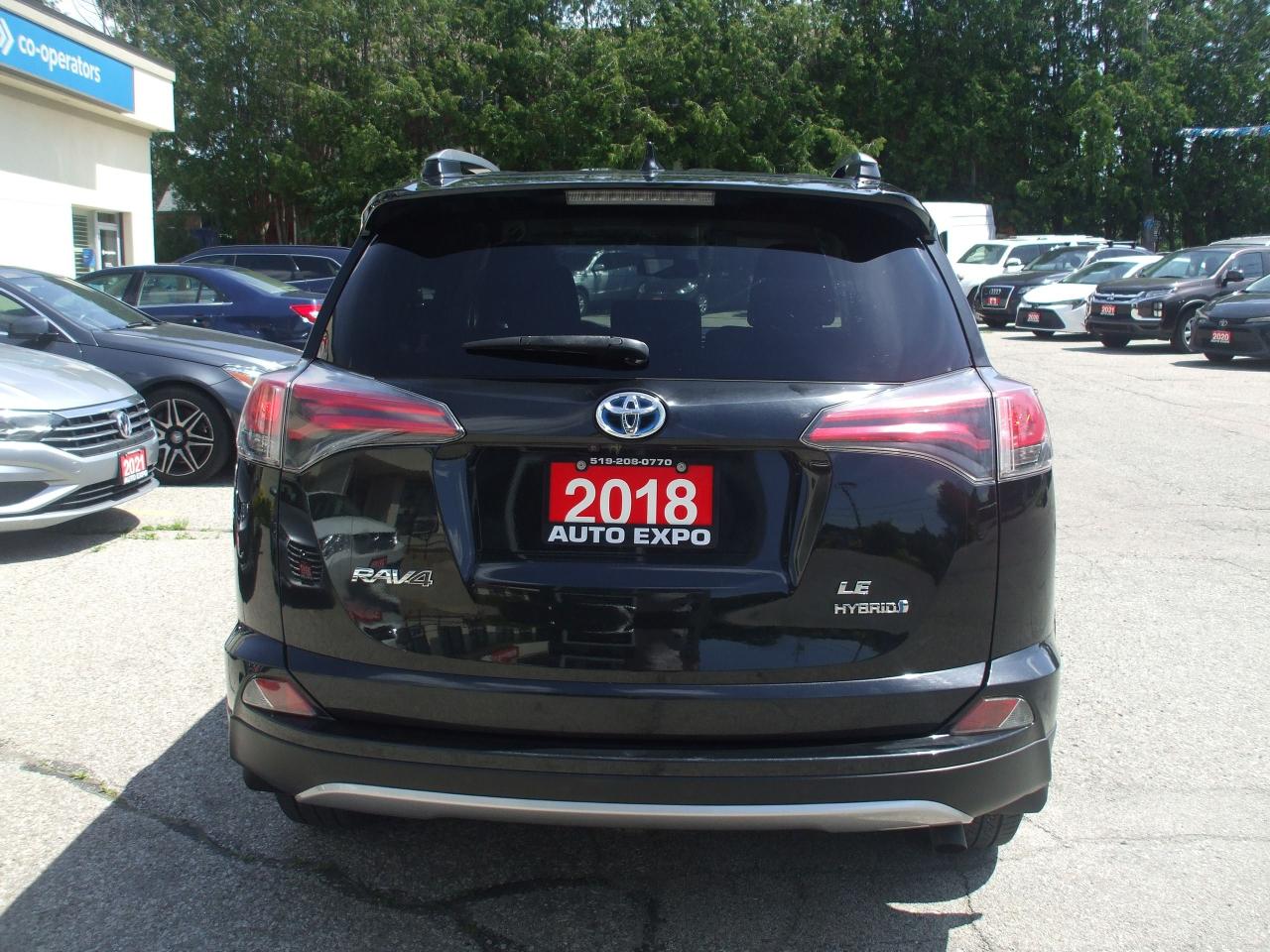 2018 Toyota RAV4 AWD Hybrid LE+,OneOwner,Certified,Backup Cam,Fogs - Photo #4