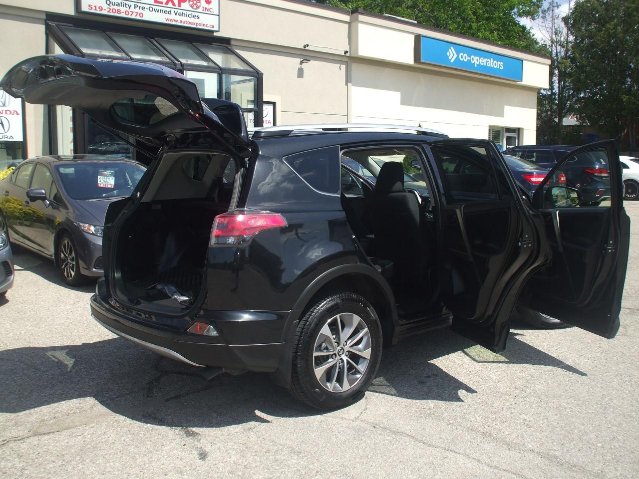 2018 Toyota RAV4 AWD Hybrid LE+,OneOwner,Certified,Backup Cam,Fogs - Photo #19