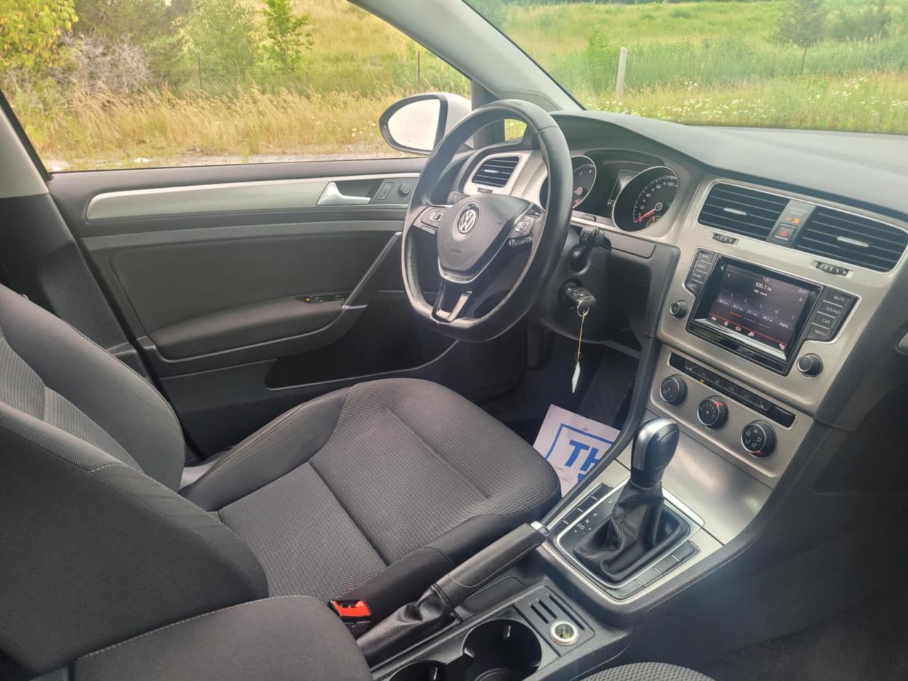 2015 Volkswagen Golf TRENDLINE Photo26