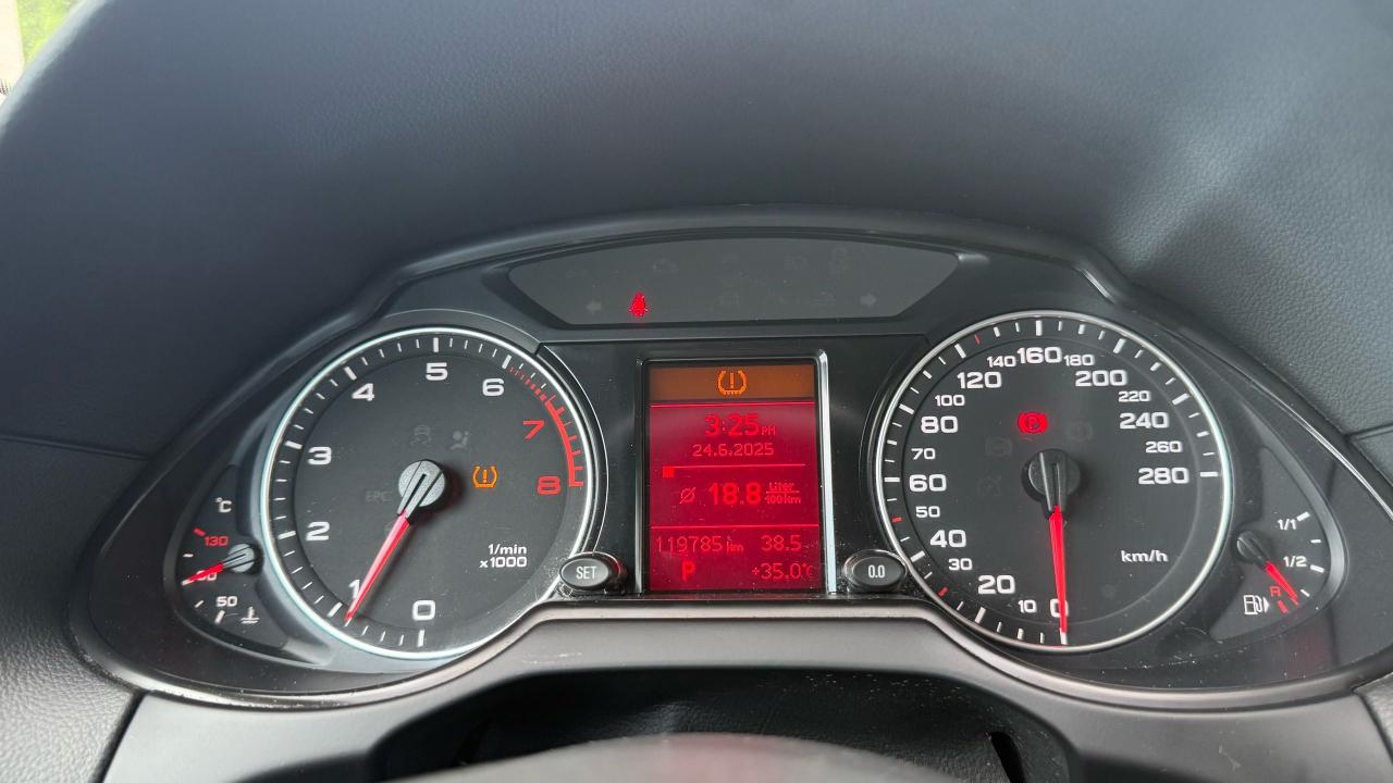 2011 Audi Q5 2.0L Premium Plus - Photo #15