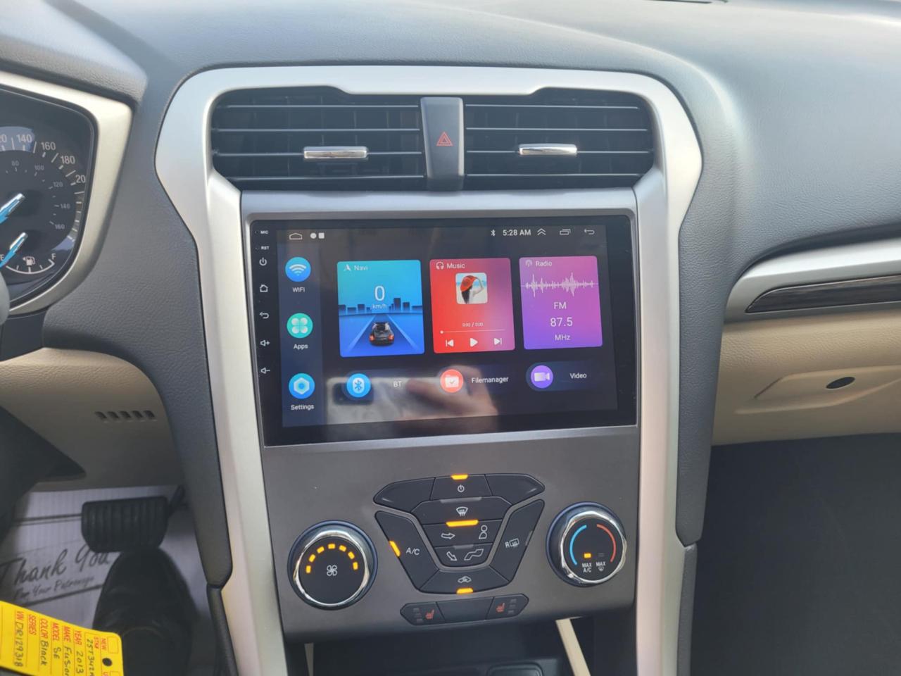 2013 Ford Fusion SE Photo12