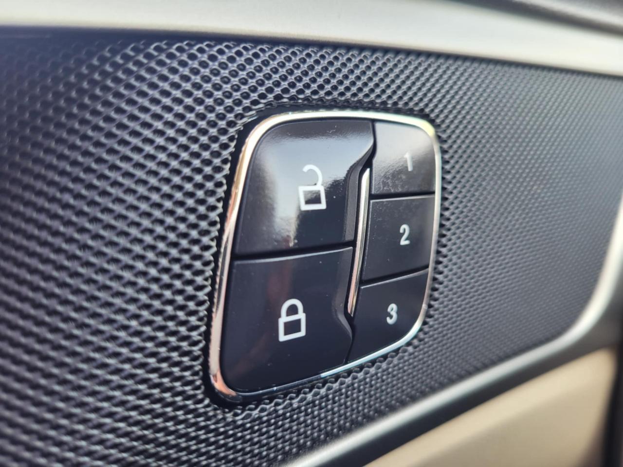 2013 Ford Fusion SE Photo16