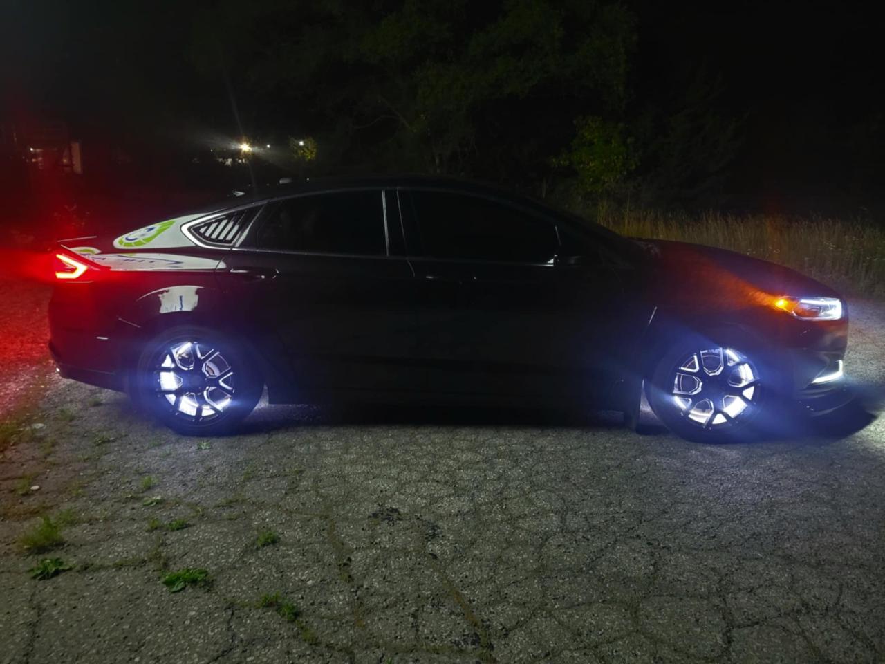 2013 Ford Fusion SE Photo24
