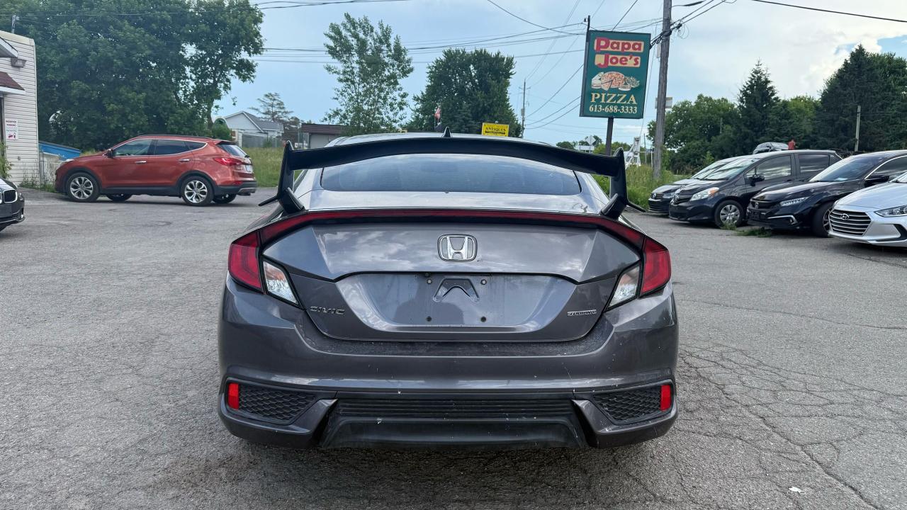 2016 Honda Civic Touring - Photo #4