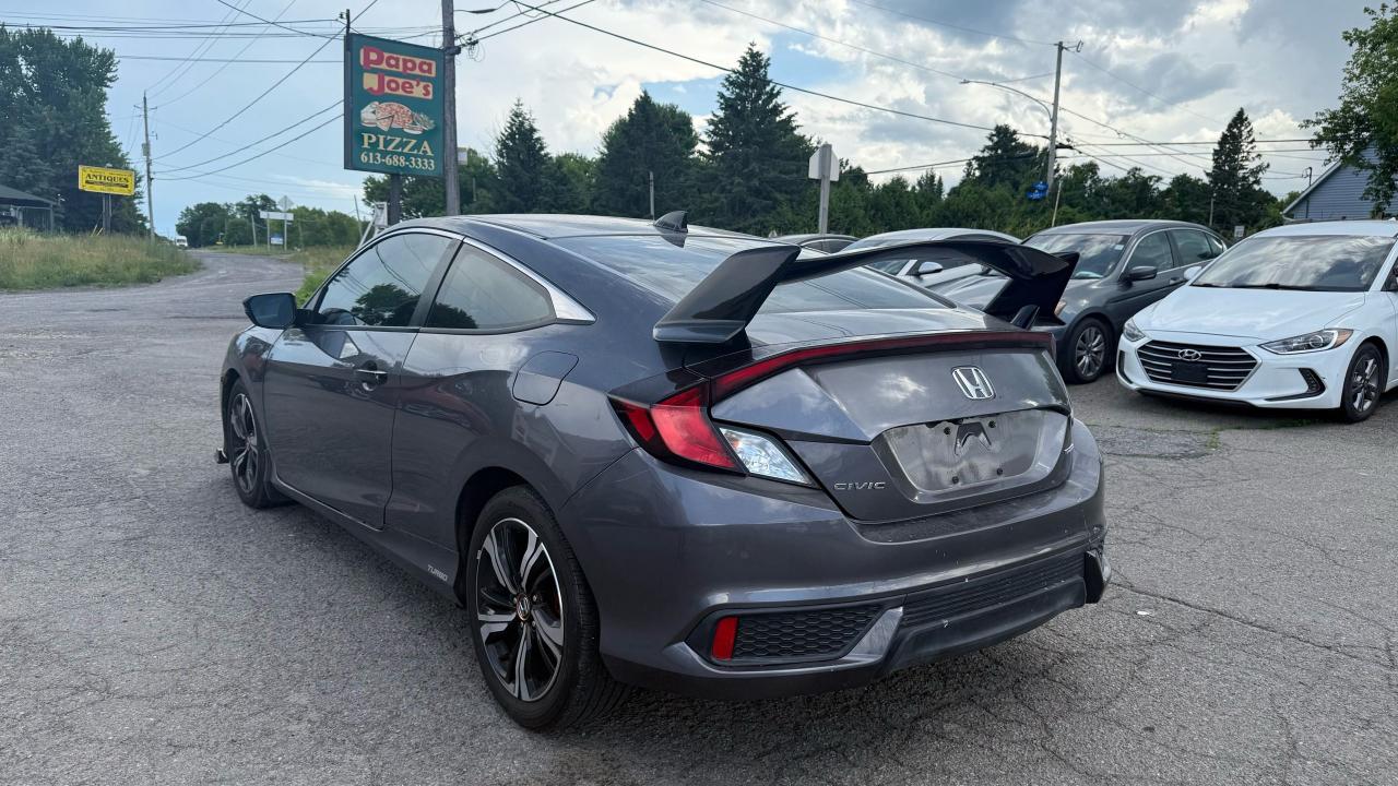 2016 Honda Civic Touring - Photo #3