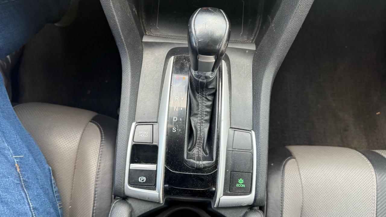 2016 Honda Civic Touring - Photo #17