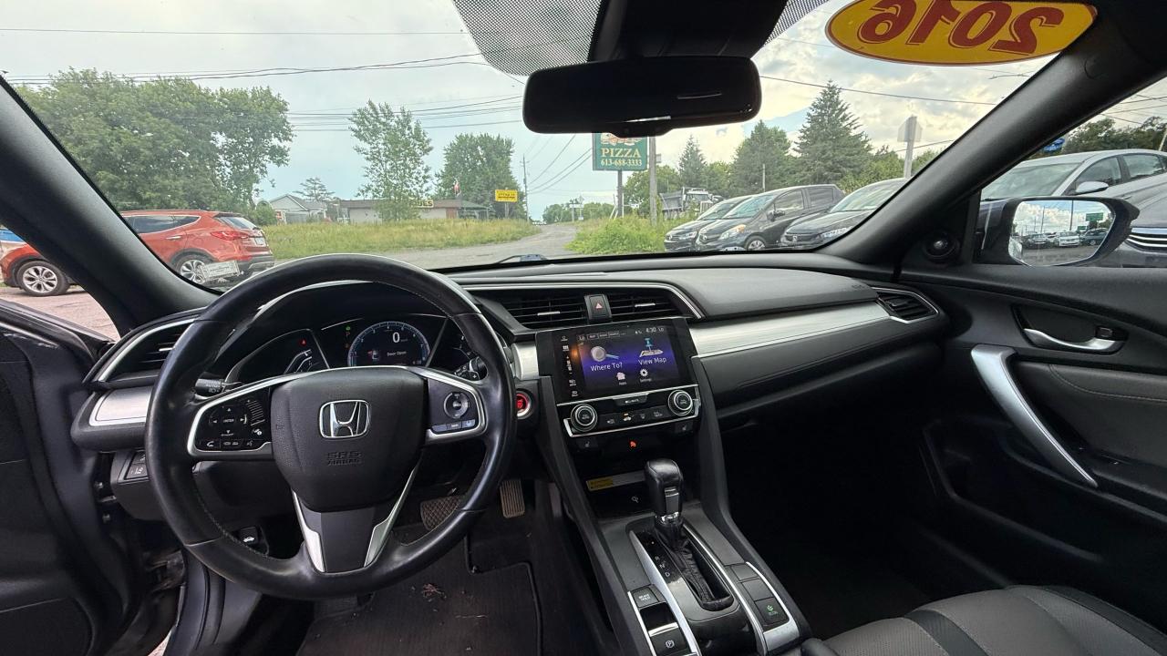 2016 Honda Civic Touring - Photo #12