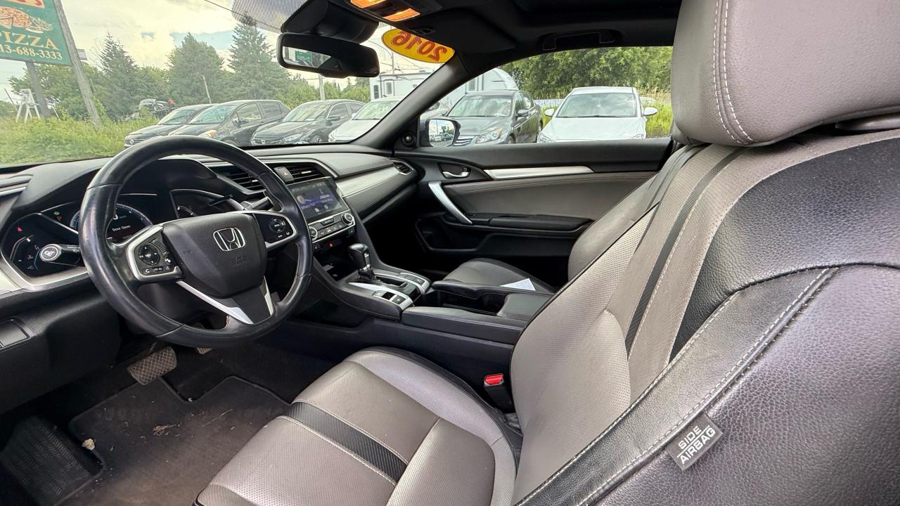 2016 Honda Civic Touring - Photo #10