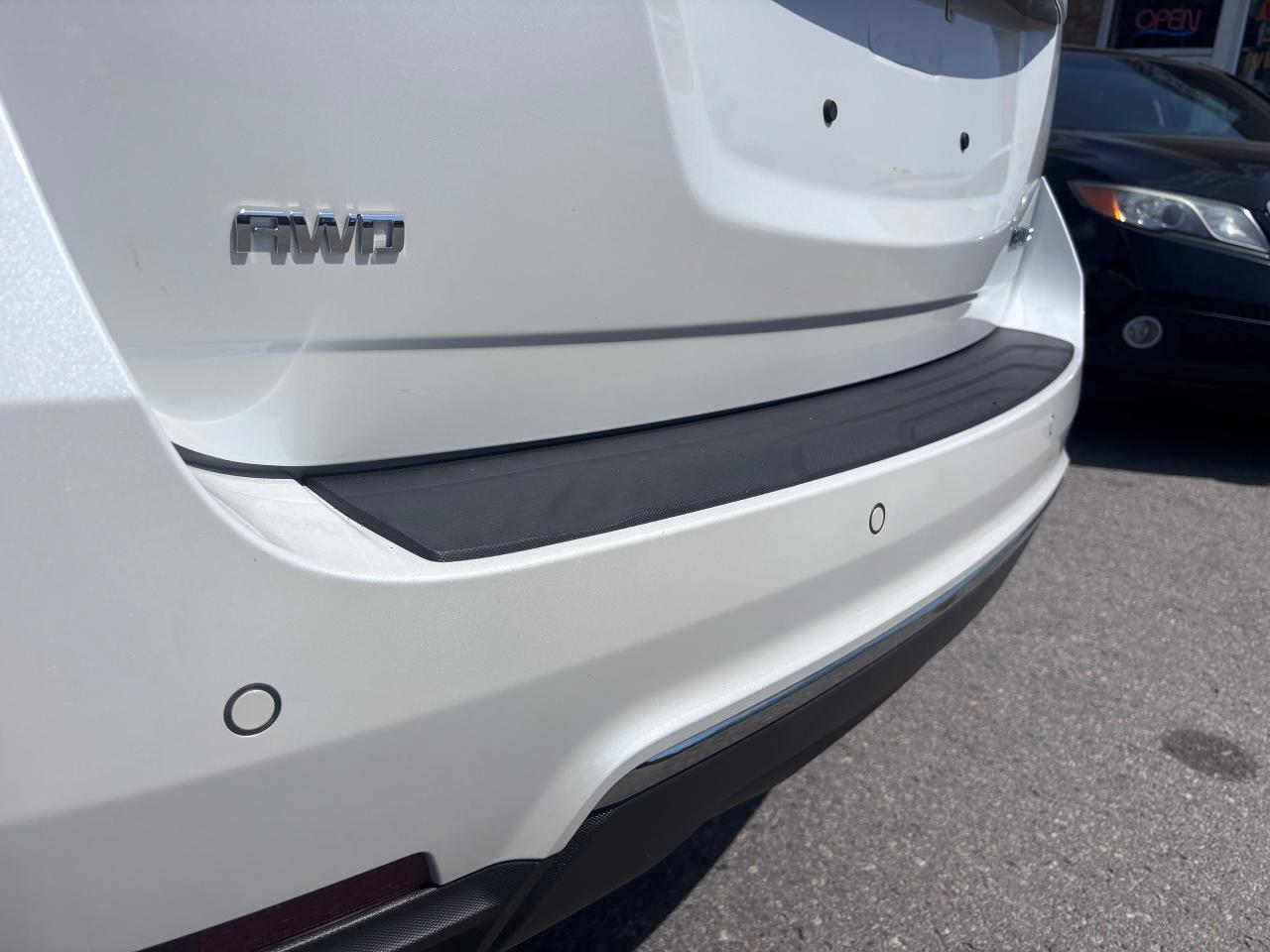 1750800640