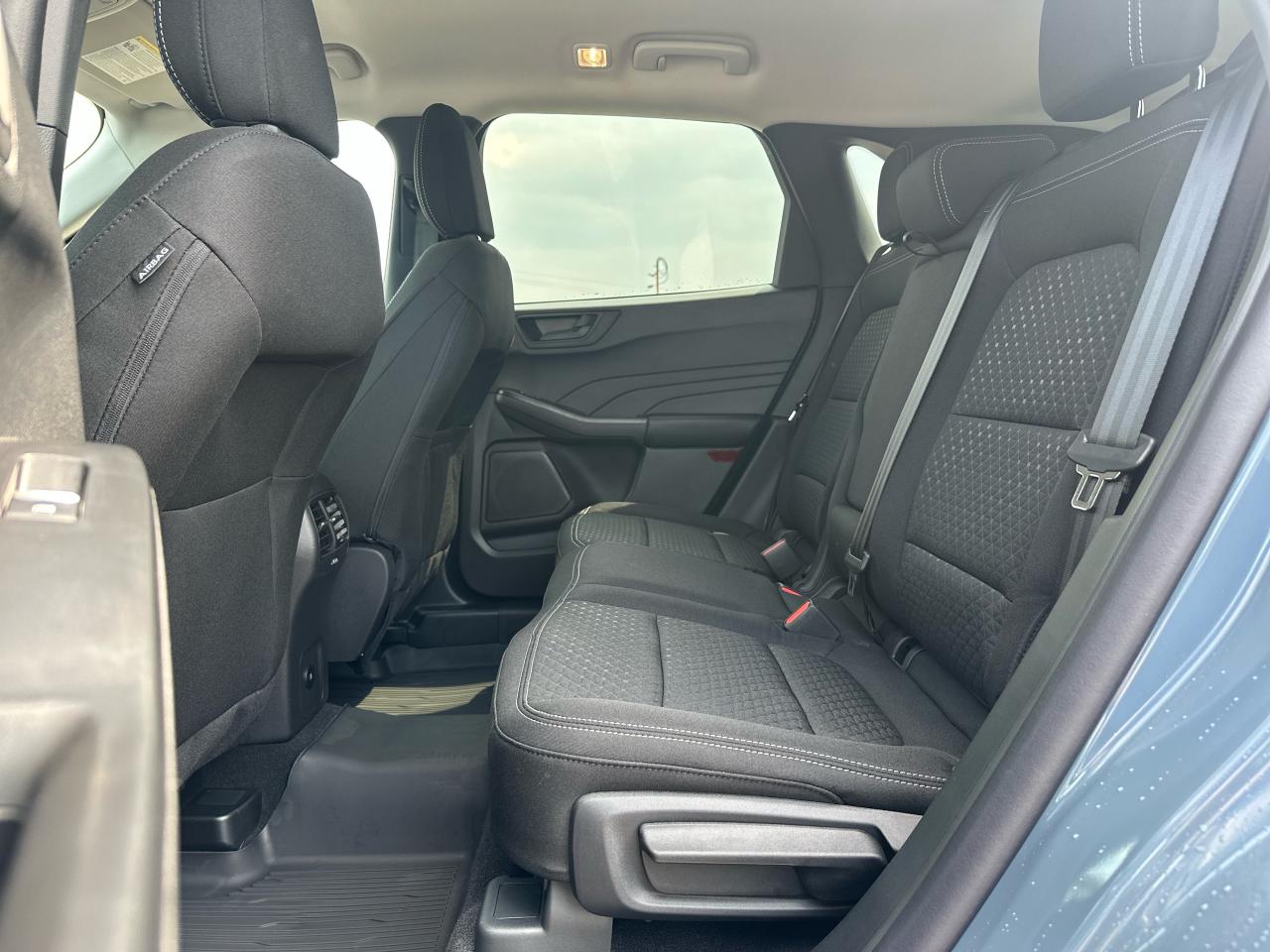 2025 Ford Escape Active AWD Photo5