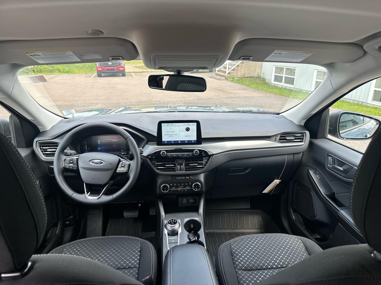 2025 Ford Escape Active AWD Photo5
