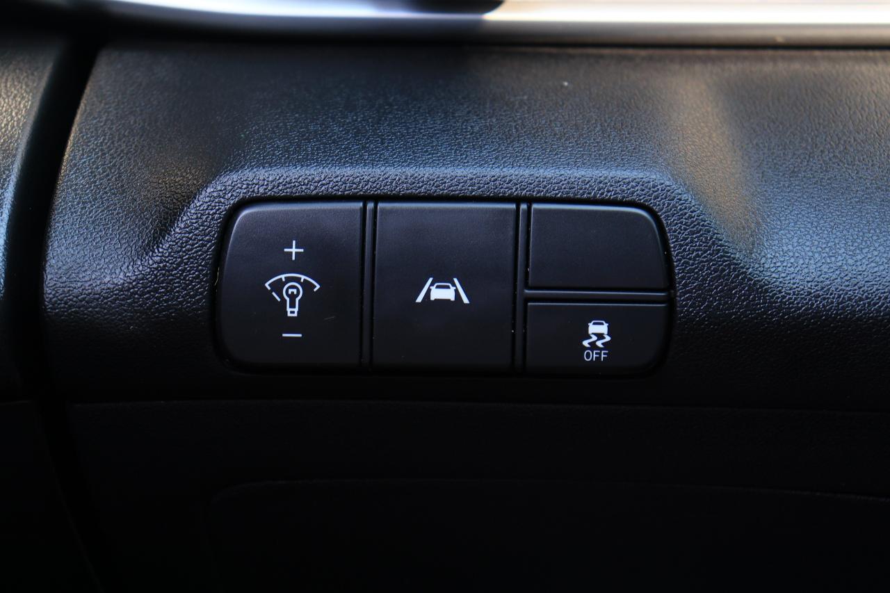 2021 Hyundai Elantra Ultimate Tech | Leather | Roof | Nav | Cam | BSM++ Photo67