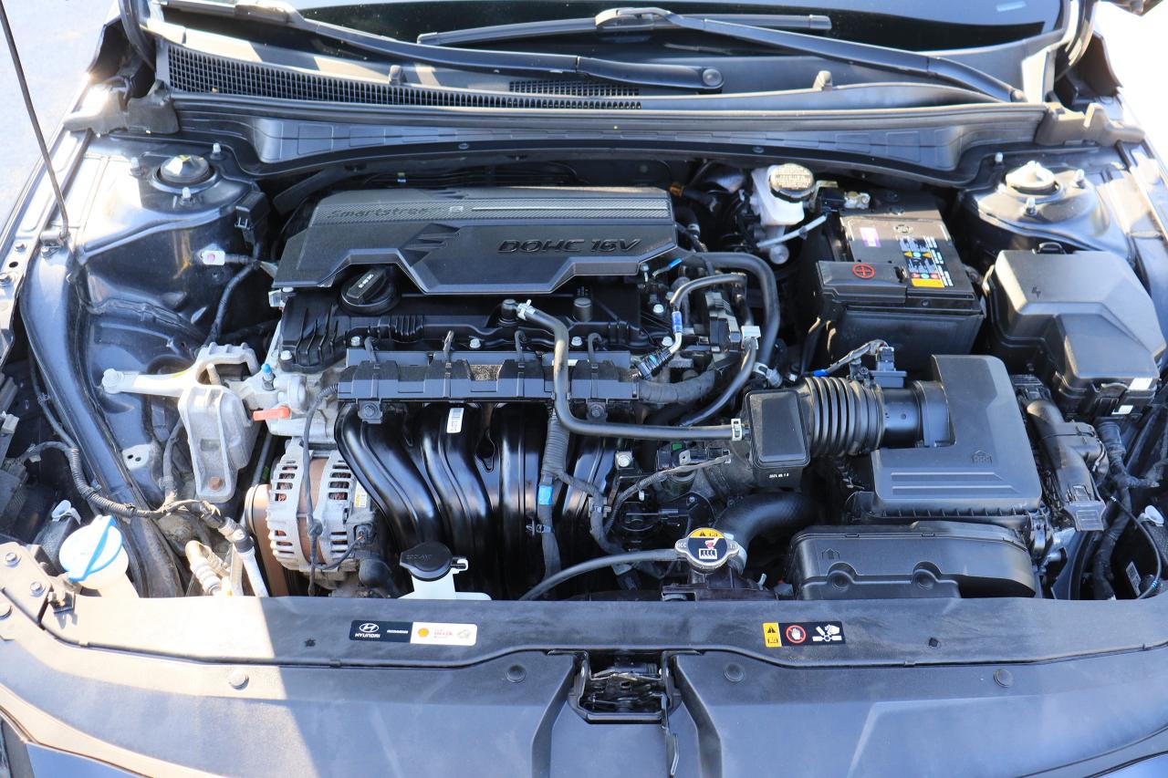 2021 Hyundai Elantra Ultimate Tech | Leather | Roof | Nav | Cam | BSM++ Photo41
