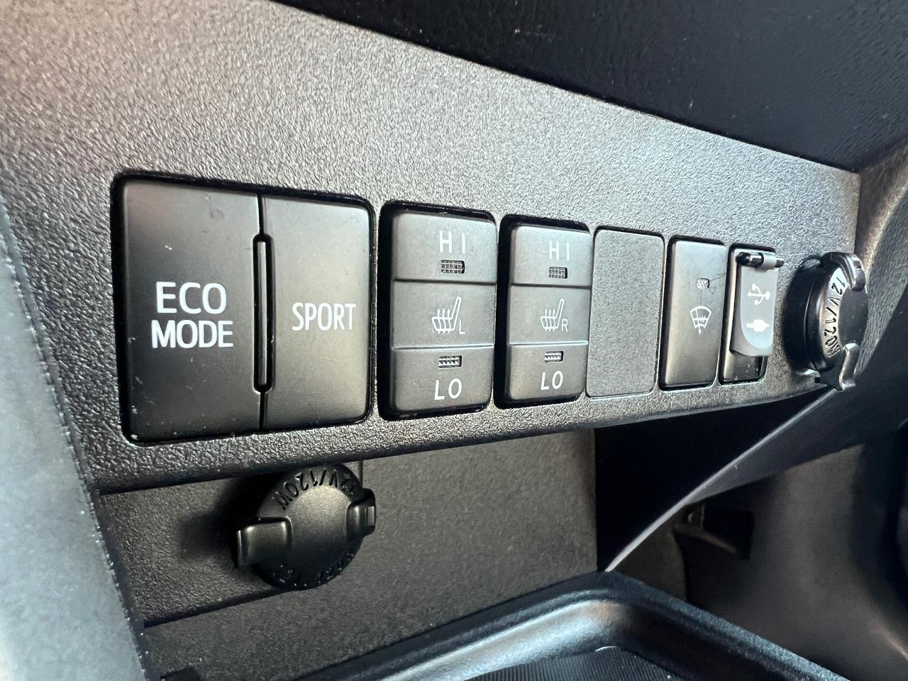 2017 Toyota RAV4 LE AWD W/ Toyota's Pre-Collision System - Photo #12