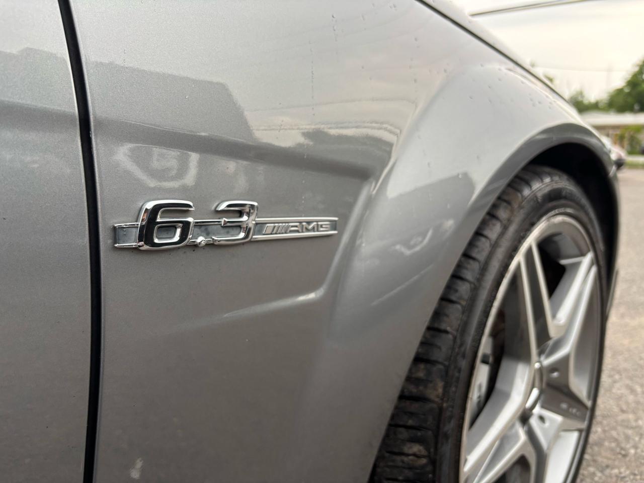 2009 Mercedes-Benz C-Class 6.3L AMG - Photo #9