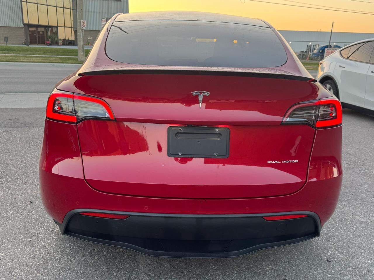 2022 Tesla Model Y LONG RANGE - Photo #6