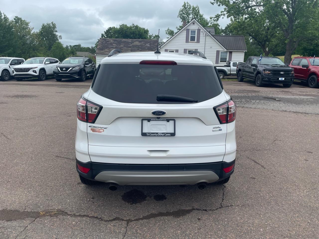 2018 Ford Escape SEL Photo5