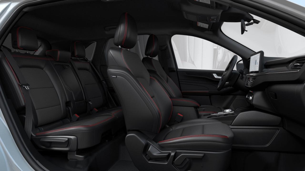 2025 Ford Escape ST-Line Photo5