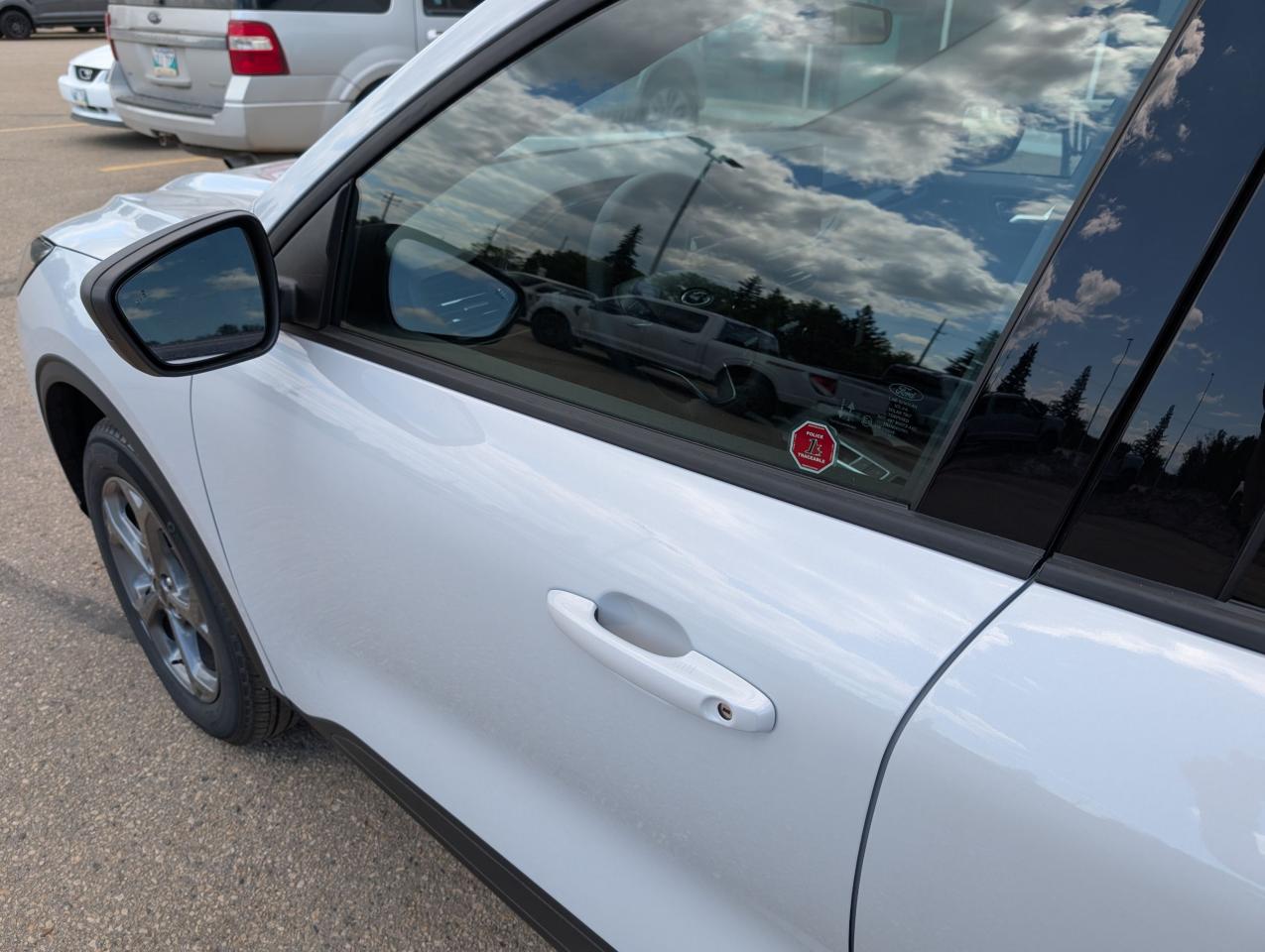 2025 Ford Escape ST-Line Photo5