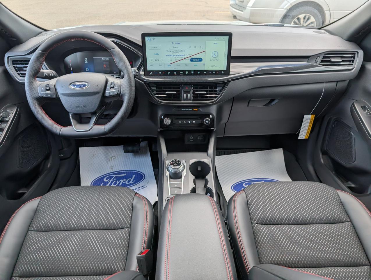 2025 Ford Escape ST-Line Photo5