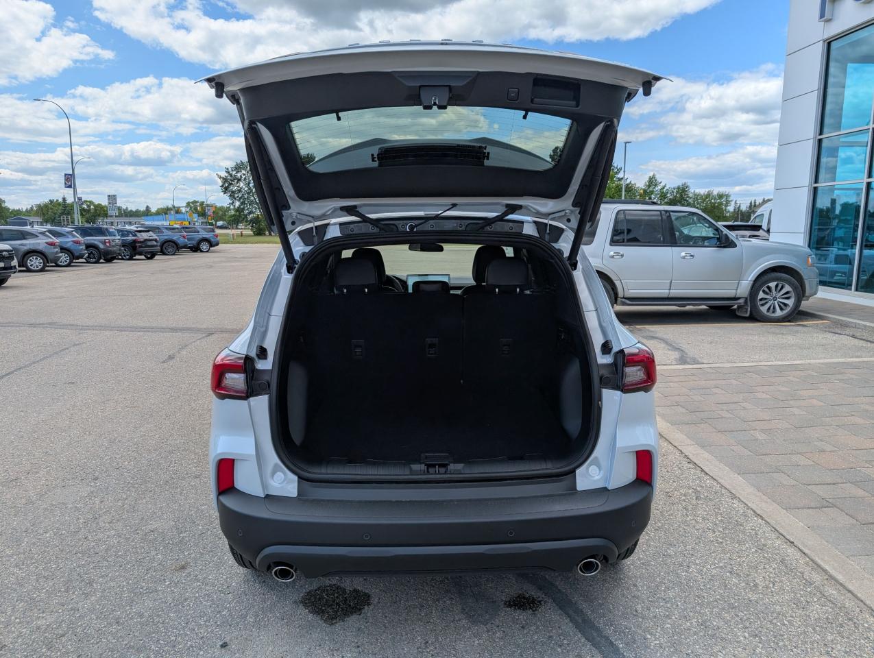 2025 Ford Escape ST-Line Photo5