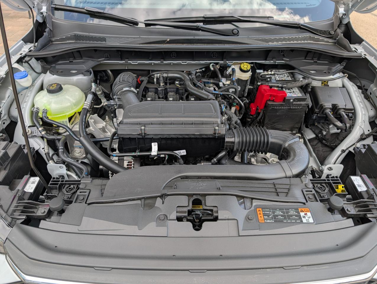 2025 Ford Escape ST-Line Photo5