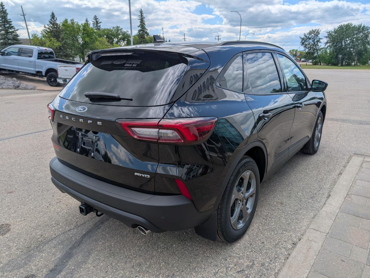 2025 Ford Escape ST-Line Select Photo5