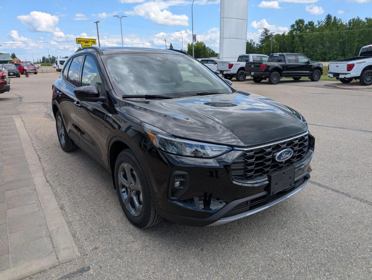 2025 Ford Escape ST-Line Select Photo3