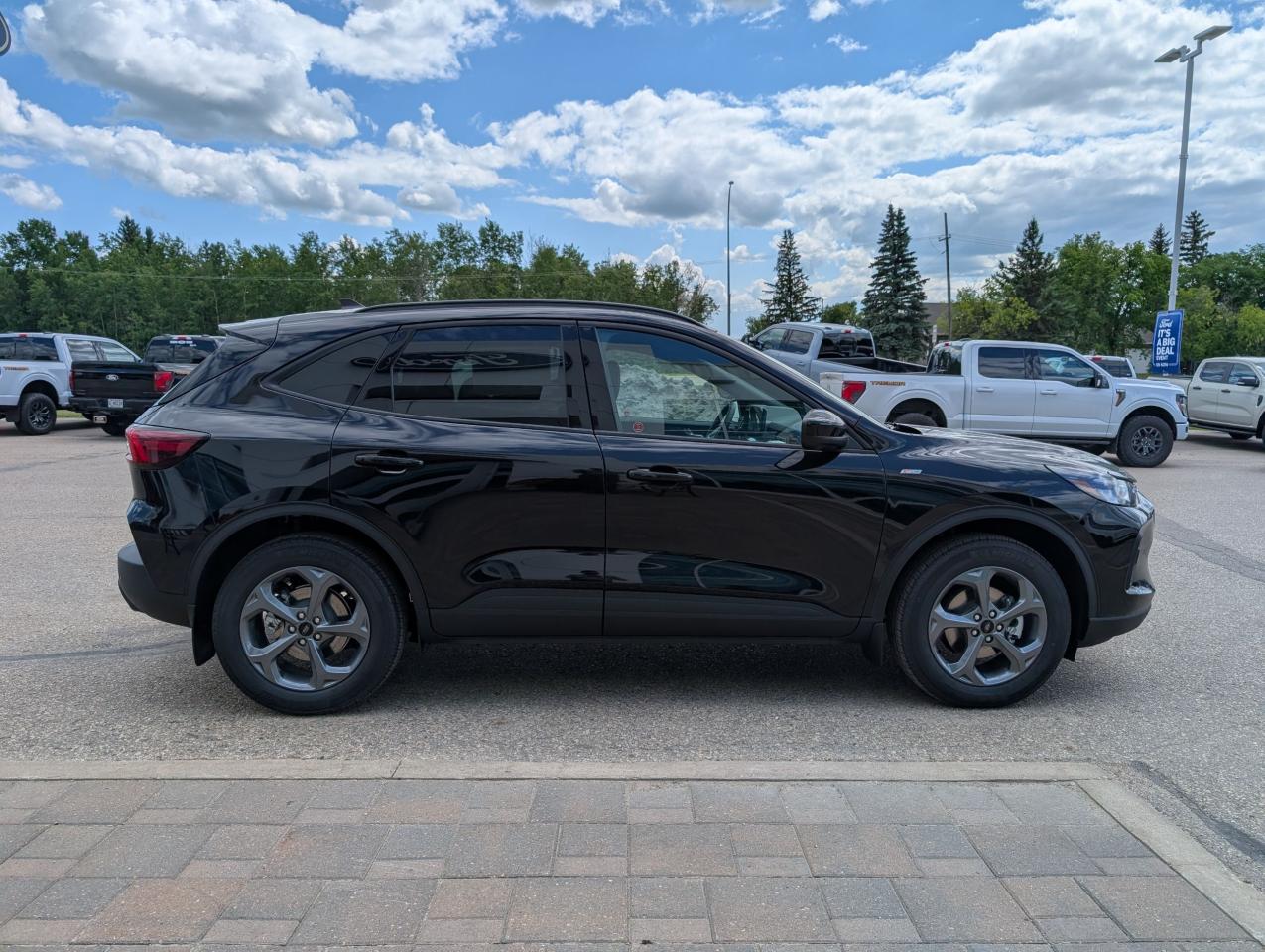 2025 Ford Escape ST-Line Select Photo4