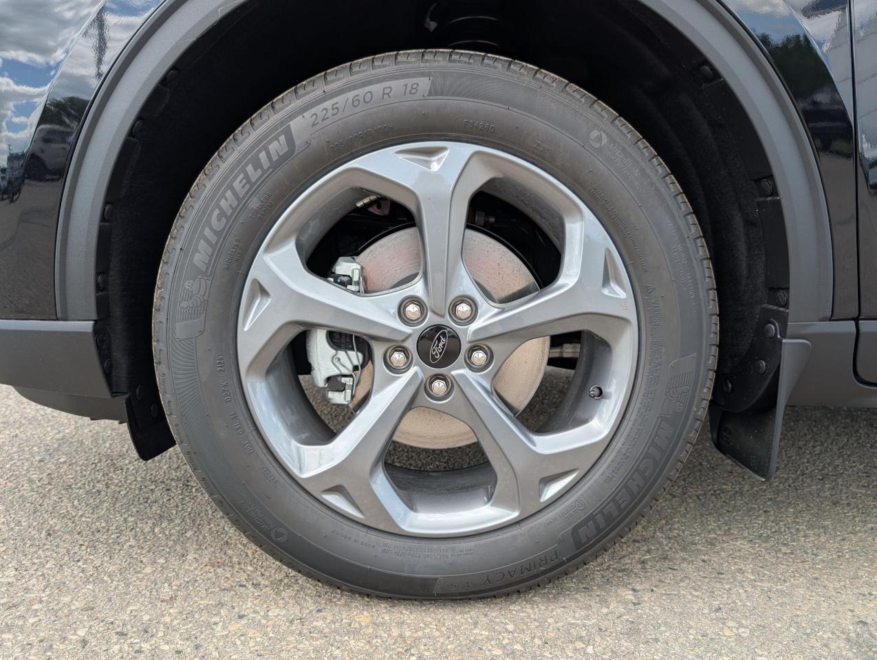 2025 Ford Escape ST-Line Select Photo5
