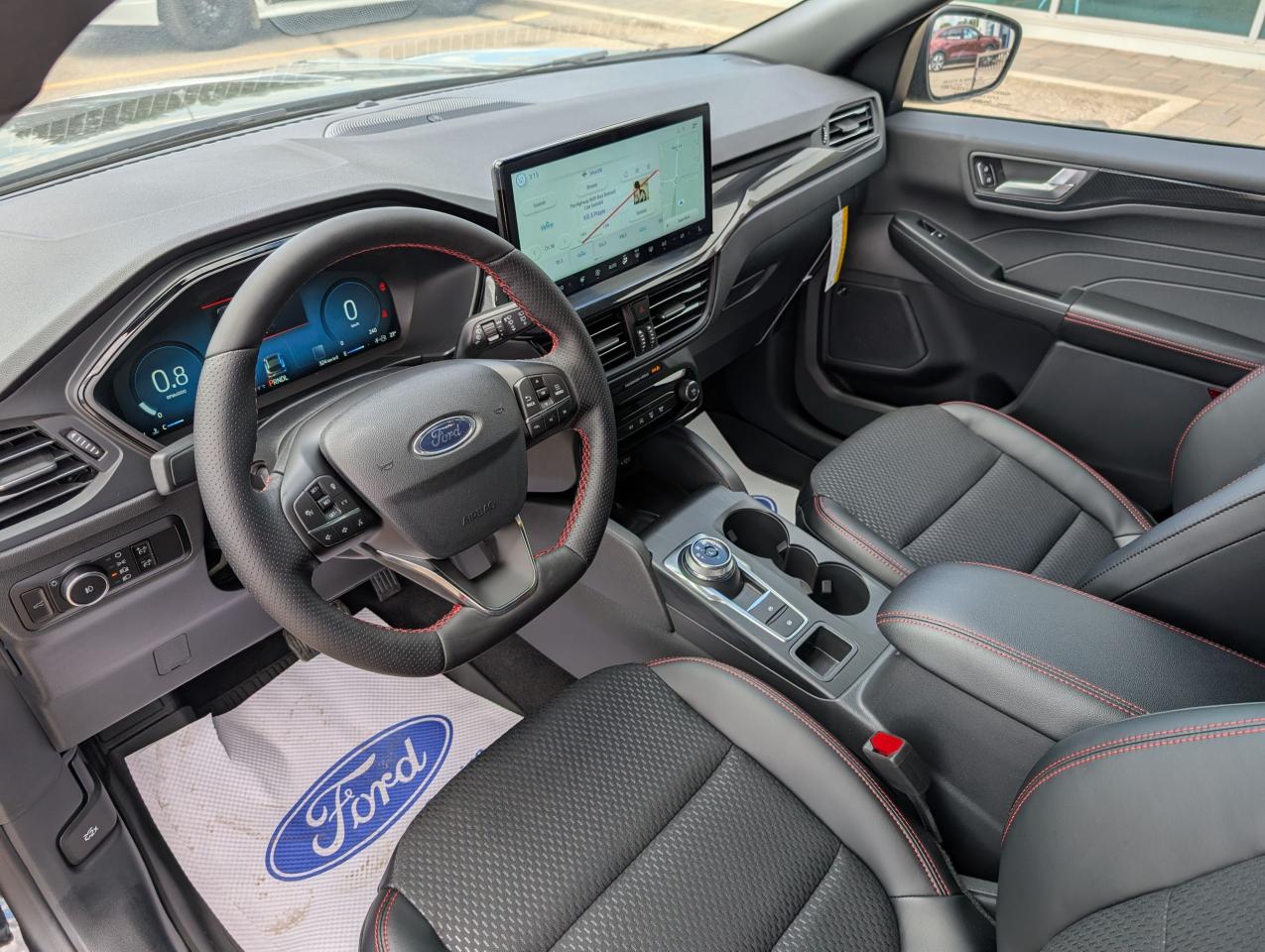 2025 Ford Escape ST-Line Select Photo5