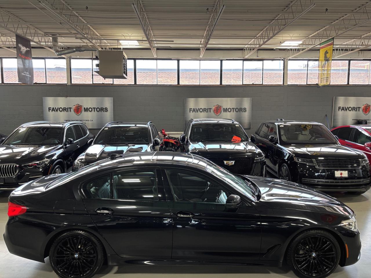 2017 BMW 5 Series 540i xDrive|AWD|MPKG|NAV|AMBIENT|LEATHER|SUNROOF|+ Photo2