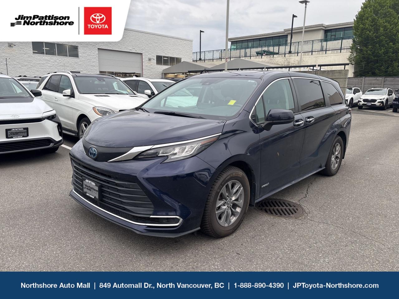 Used 2021 Toyota Sienna  for sale in North Vancouver, BC