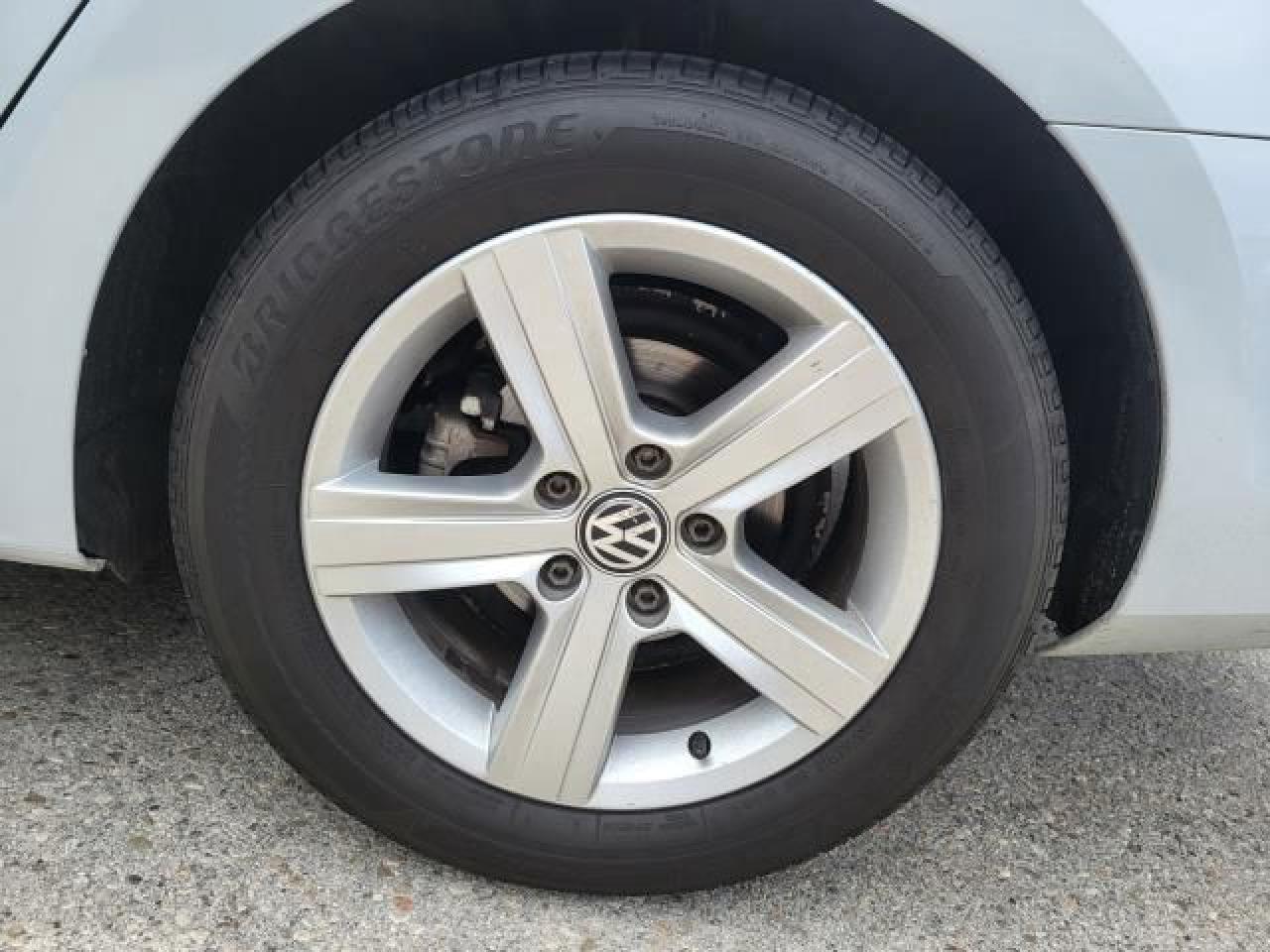 2017 Volkswagen Jetta Trendline Photo15