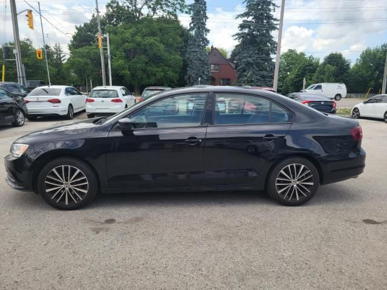 2016 Volkswagen Jetta Trendline Photo18