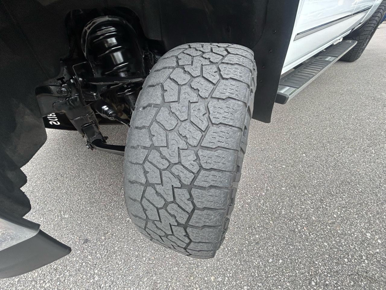 2017 GMC Sierra 1500 SLT - Photo #12