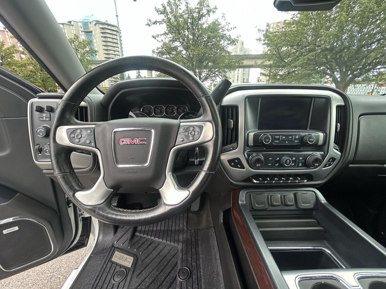 2017 GMC Sierra 1500 SLT - Photo #9