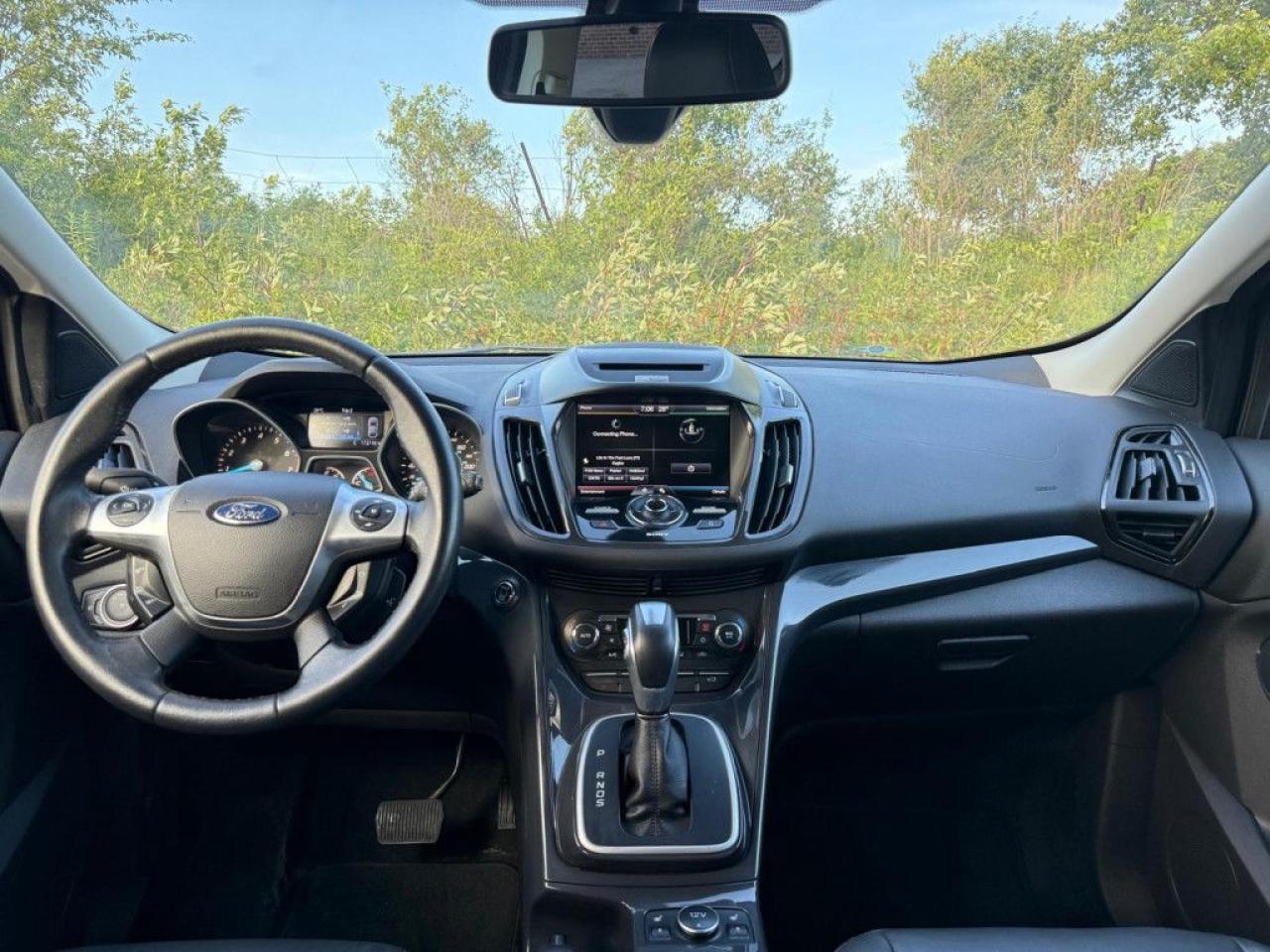 2014 Ford Escape TITANIUM | LEATHER | BACK-UP CAM | PUSH START | POWER LIFEGATE - Photo #20