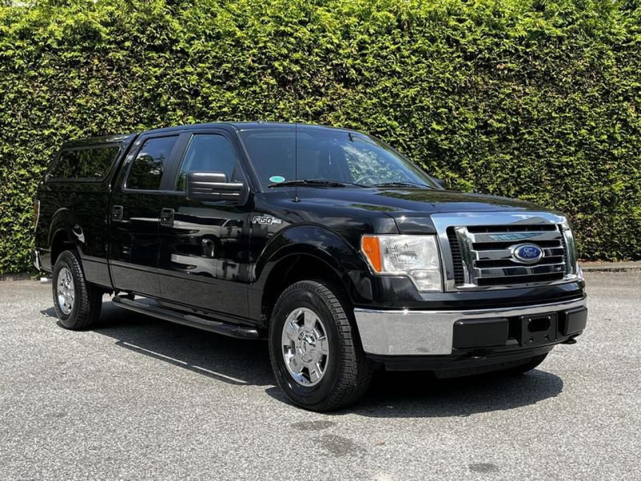Used 2010 Ford F-150 XLT  Super Crew 6.5 ft. box With Canopy for sale in Burnaby, BC