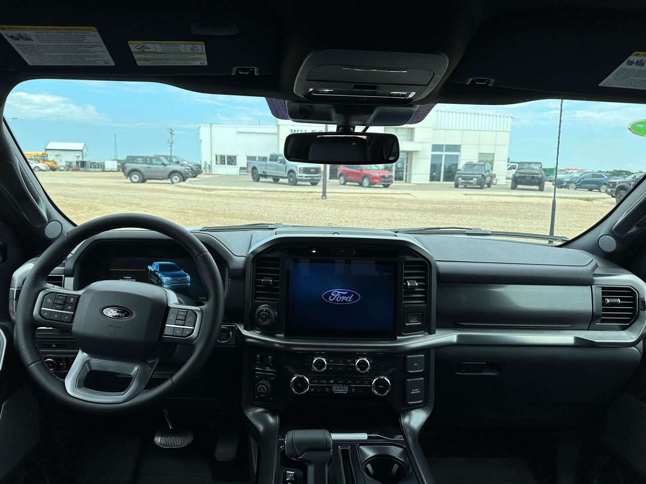 2025 Ford F-150 LARIAT 4WD SuperCrew 5.5' Box 501A Photo5
