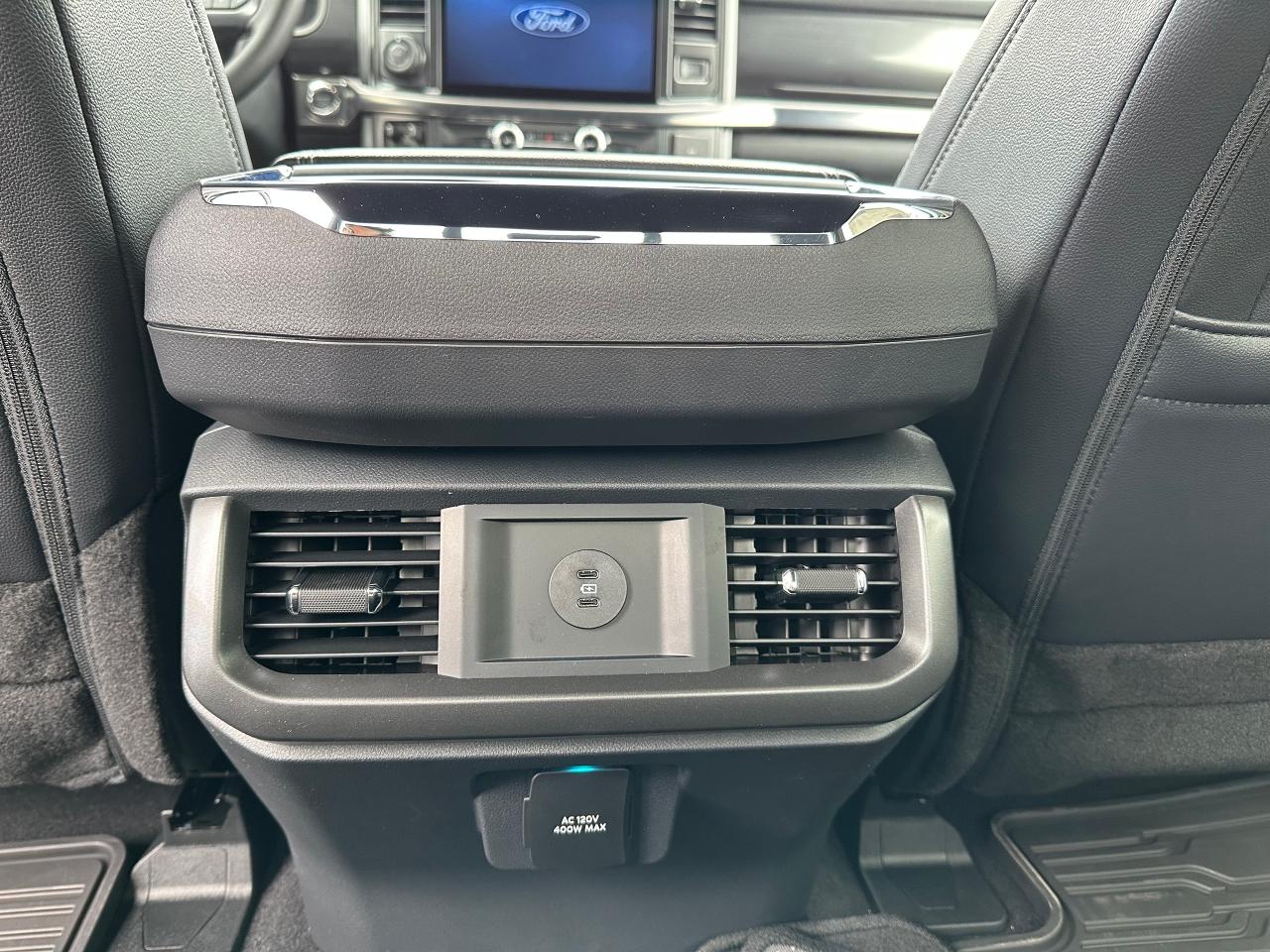 2025 Ford F-150 LARIAT 4WD SuperCrew 5.5' Box 501A Photo5