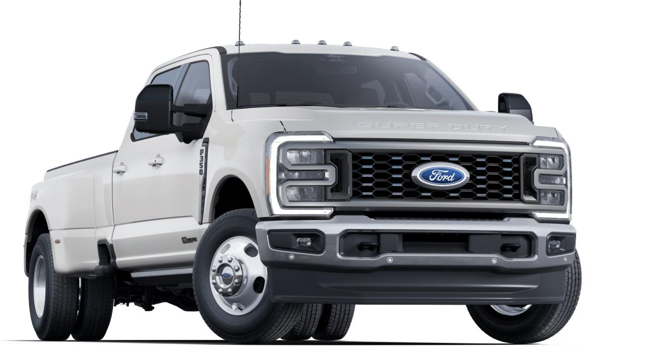 2025 Ford SUPER DUTY F-350 DRW F-350® Lariat® Photo3