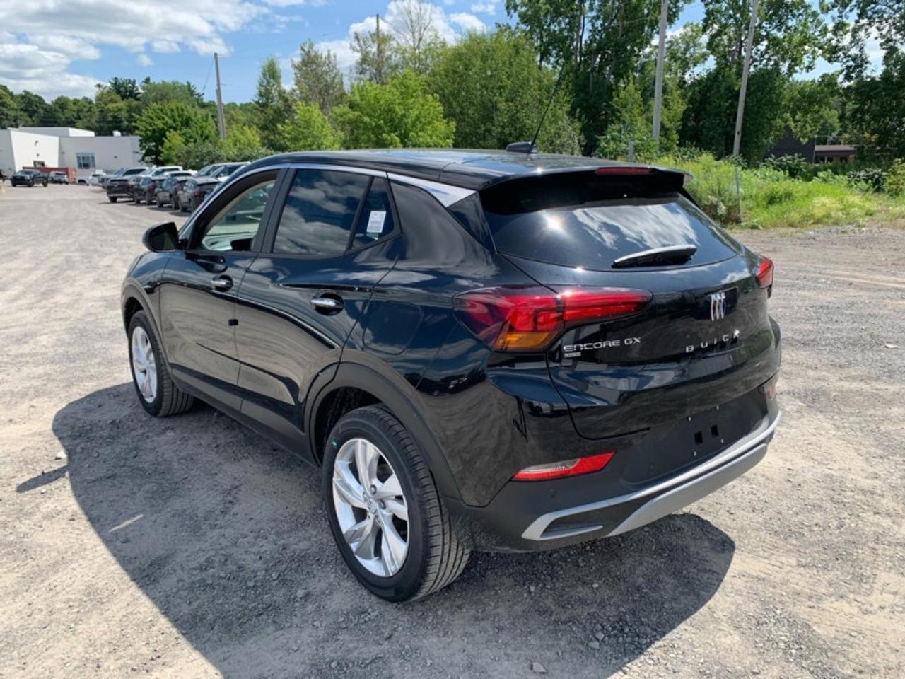 2026 Buick Encore GX Preferred AWD Photo2