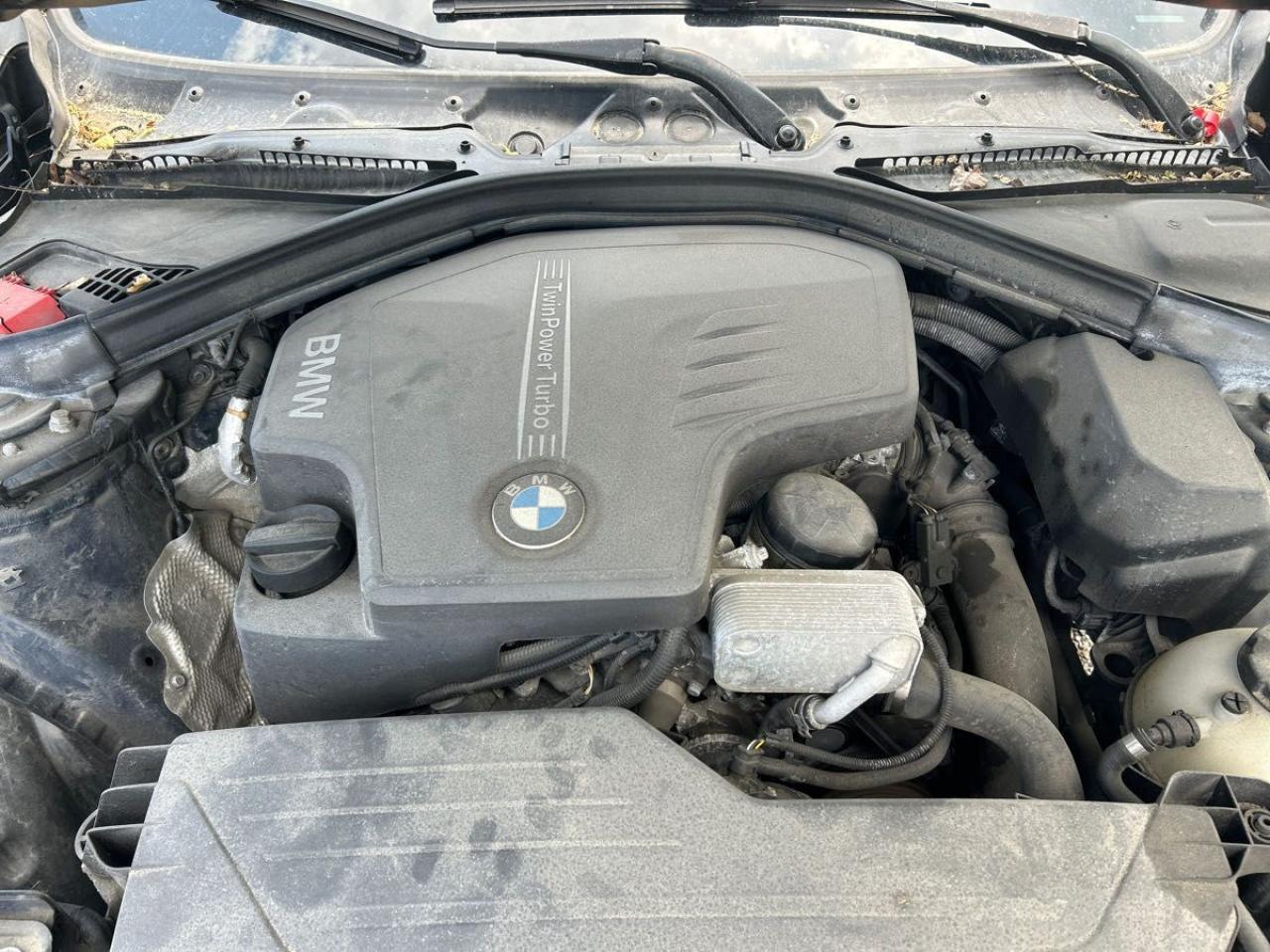 2017 BMW 3 Series 320i xDrive - Photo #11